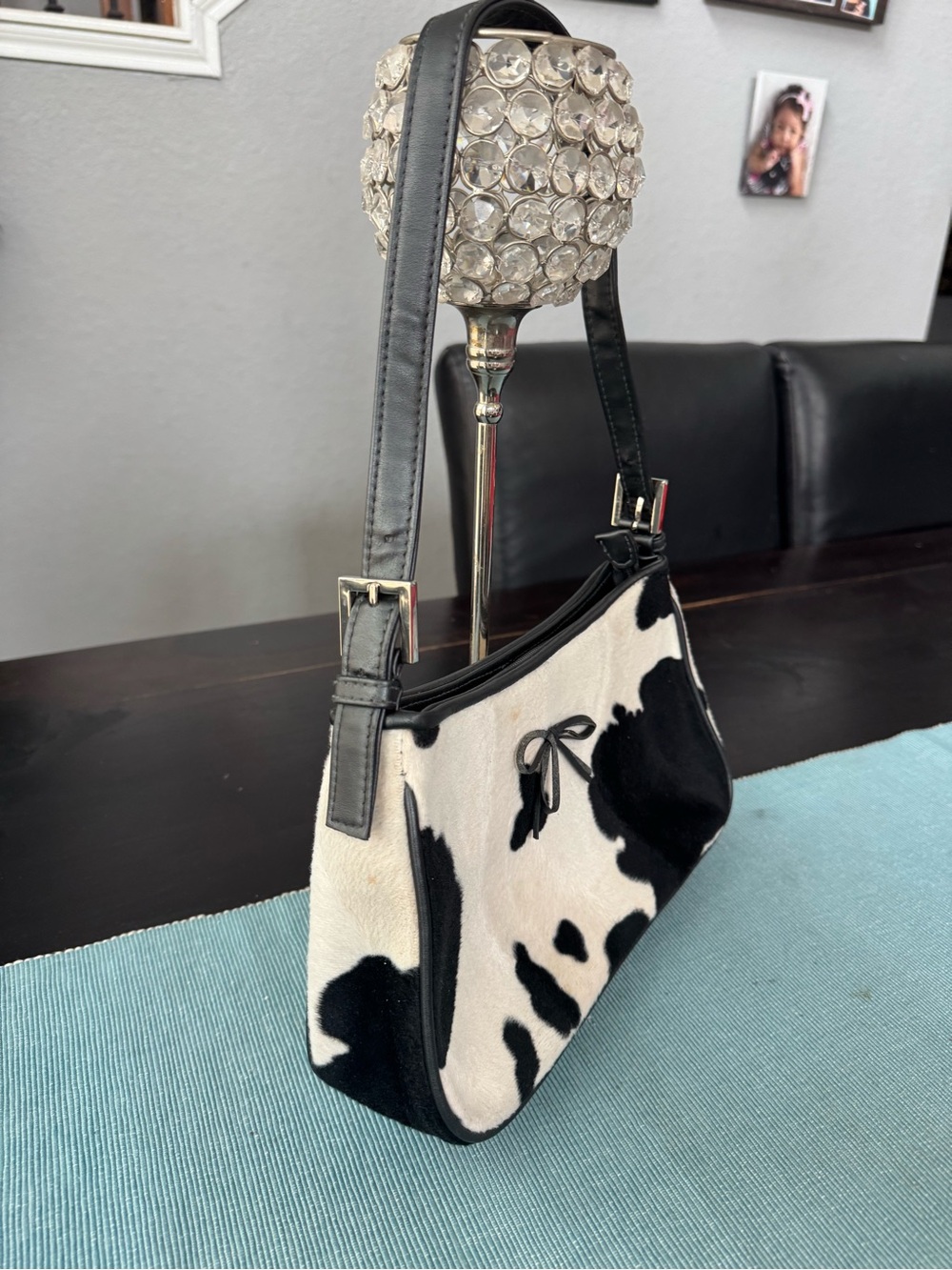 Cow Print Black & White Pattern Shoulder Bag - Picture 2 of 9